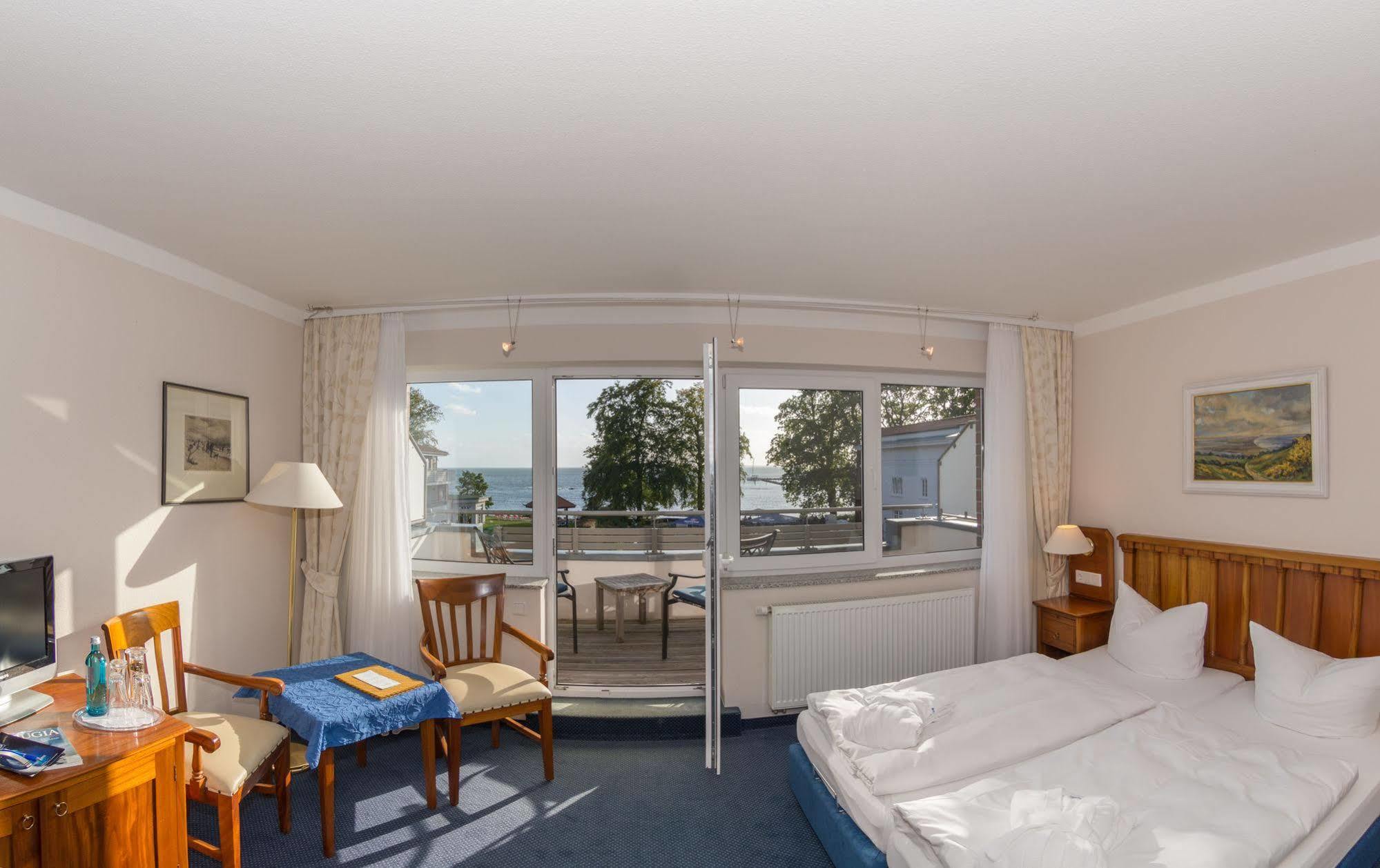 Hotel Badehaus Goor Putbus Exterior photo